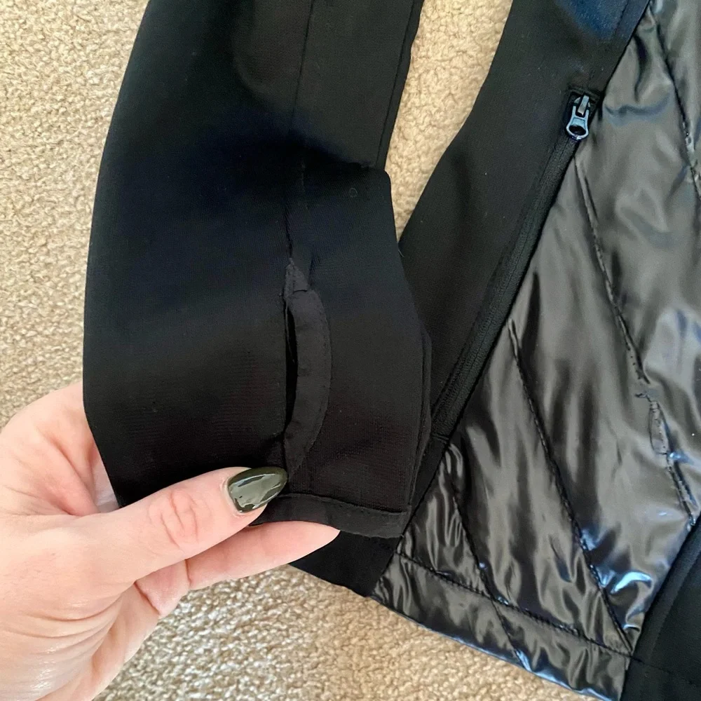 Reebok Running Jacket - Picture 3 of 4